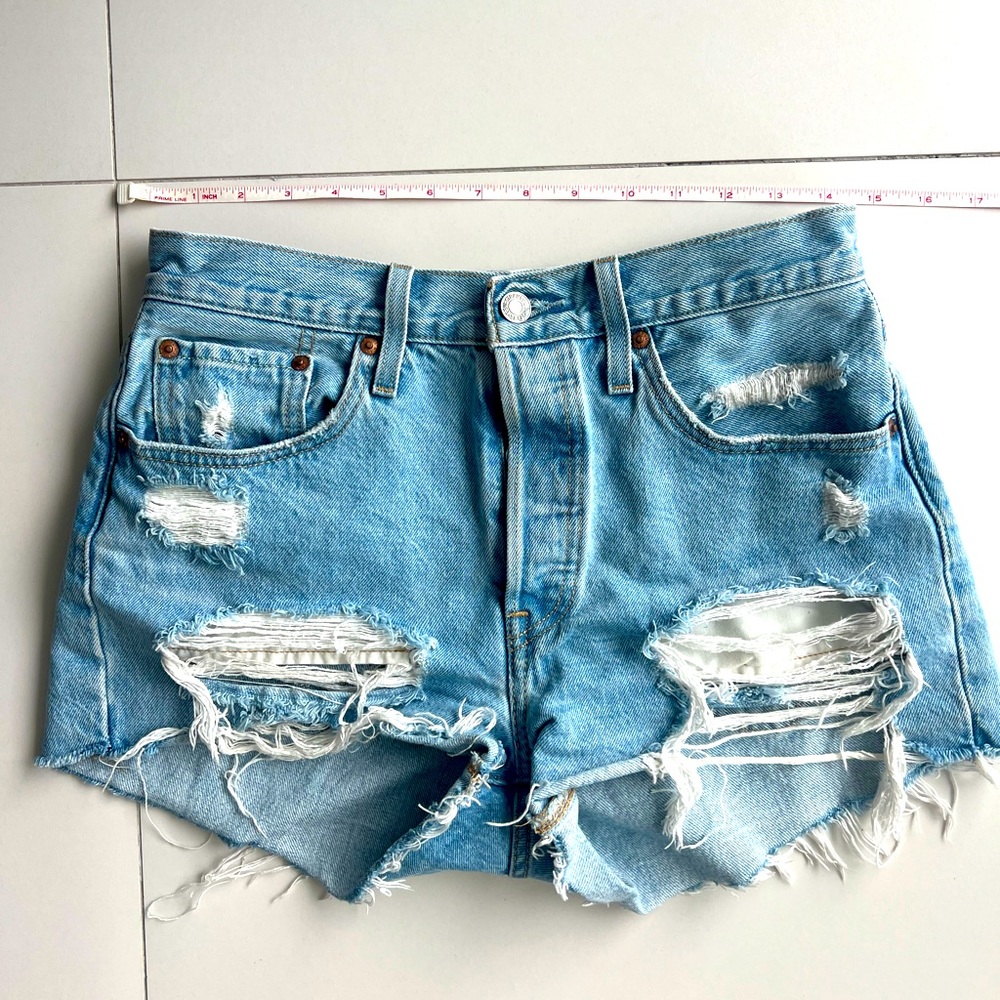 Levi's classic denim shorts